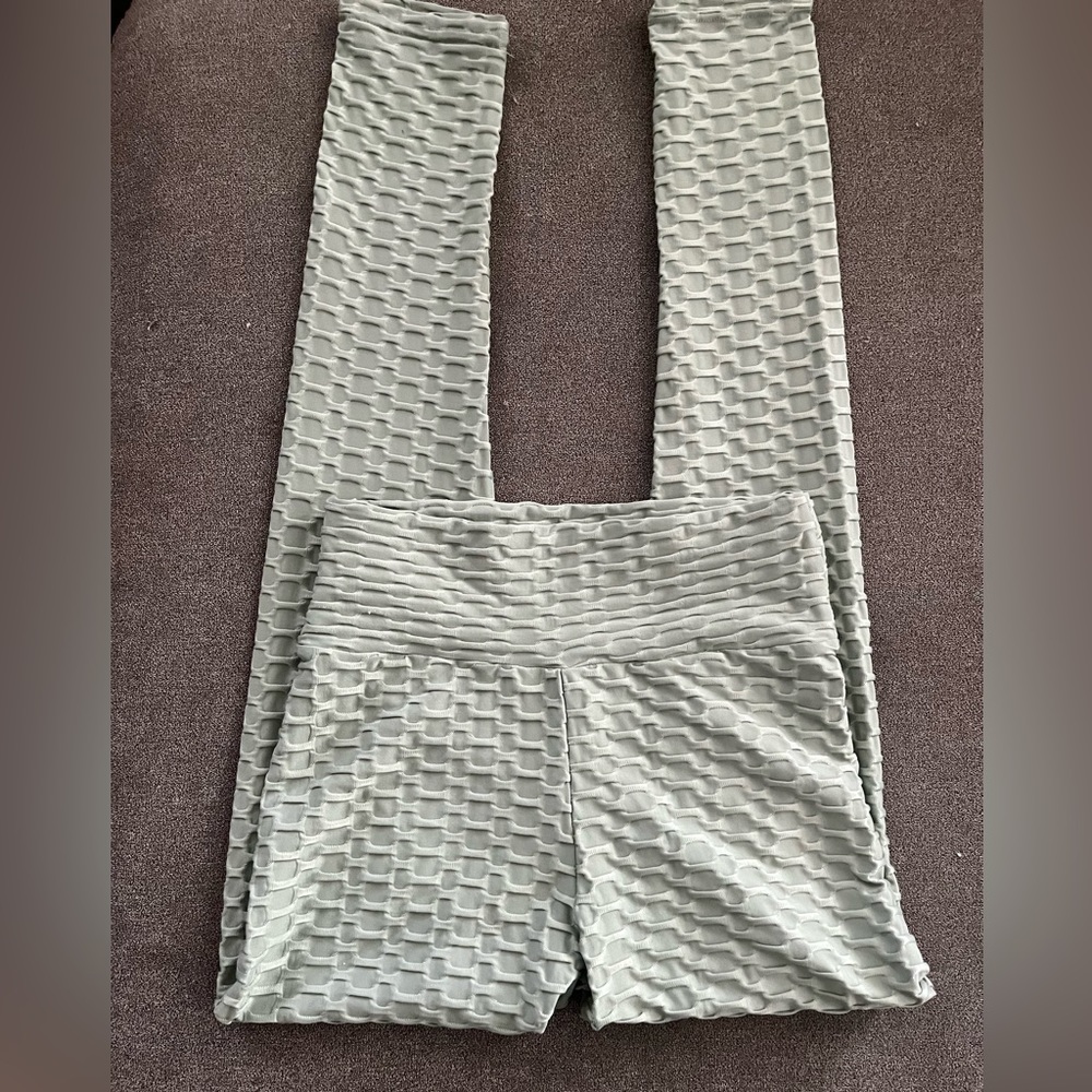 Electric Yoga High Waisted Textured Legging